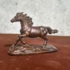 Escultura em ébano Cavalo do zodíaco para o sucesso Primeira decoração para casa Artesanato em mogno Ornamentos de cavalo
