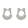 Brincos Geométricos de Zircônia em Forma de Laço, Moda Exquisita de Luxo Leve Estilo Francês, Elegantes e Versáteis com um Toque de Alto Padrão, Brincos Super Brilhantes