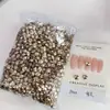 Paquete Completo de Accesorios para Uñas con Base Puntiaguda al por Mayor, Brillantes Rhinestones Cuadrados Grandes y Pequeños Color Champagne con Forma de Huevo de Paloma para Decoración de Uñas