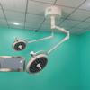 Lámpara LED de un cabezal sin sombras quirófano médico lámpara quirúrgica sin sombras de doble cabezal sistema de cámara de absorción superior lámpara quirúrgica sin sombras