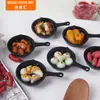 Mini Sartén Artificial Modelo de Cocina Miniatura Comida Artificial Empanadillas Fritas Panes Horneados Colgante Creativo de Bocadillo Gourmet