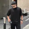 Camiseta Minimalista Solta de Manga Curta para Homens, Gola Canelada Cruzada de Design Exclusivo, Gola Alta Meia-Boca, Top de Manga Curta para o Verão