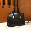 Bolsa de Hombro Tipo Mamá de Cuero Brillante Más Vendida Transfronteriza 2026, Bolso de Mujer de Gran Capacidad con Perlas de Alto Brillo, Elegante Bolso de Mano Platino para Mujer
