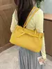 Bolsa Grande Capacidade Nova Tendência Moda Textura Simples Personalidade Única Bolsa de Ombro Único Bolsa Tote Feminina Primavera 2026