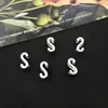 Liga de Zinco 26 Pingentes de Letras Inglesas Pequenos Pingentes DIY Pulseira Colar Brincos de Lado Duplo Acessórios de Joias Materiais