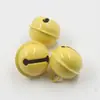 Sinos Metálicos Coloridos de 22mm Decoração de Festival Sinos de Ferro com Fenda Enfeites DIY Pequenos Acessórios para Pendurar Sinos de Sino Cor de Doce