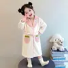 Roupão de Pijama Feminino Outono Inverno Robe de Banho Infantil Pijamas de Lã Coral de Inverno Roupão de Casa Estiloso de Princesa para Bebê Menina