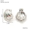 Pendientes de Mariposa de Acero de Titanio con Chapado en Oro de 18 Quilates Estilo Ins Transfronterizos para Mujer, Pendientes Simples y de Alta Gama Estilo Europeo y Americano, Al por Mayor en Stock