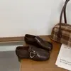 Zapatos de mujer estilo retro con dedos separados e plantilla interior que aumenta la altura, versátiles para cualquier atuendo, 2026 Zapatos pequeños de cuero estilo británico con hebilla, mocasines de otoño con punta cuadrada