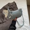 Bolsas Texturizadas da Moda Deste Ano para Mulheres 2025 Verão Novo Estilo Bolsa Transversal Bolsa de Ombro Underarm da Moda Tendência