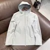 Nueva Chaqueta con Capucha Softshell para Otoño e Invierno con Forro Polar, Tejido Mejorado Usando Tejido de Nylon Funcional 9423