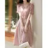 Vestido de seda de peso pesado con lunares, elegante falda de sirena adelgazante hecha de seda de morera, moda dopamina ropa de verano para mujer