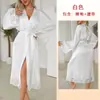 Bata de Satín Calada de Encaje para Mujer, Cuello en V, Frente Abierto, Mangas Amplias de Campana, Múltiples Colores Disponibles, Bata de Mañana para el Hogar 682