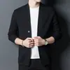 Cárdigan de manga larga para hombre, colección primavera/otoño 2026, chaqueta ajustada de moda juvenil, prendas de punto de estilo coreano a la última.