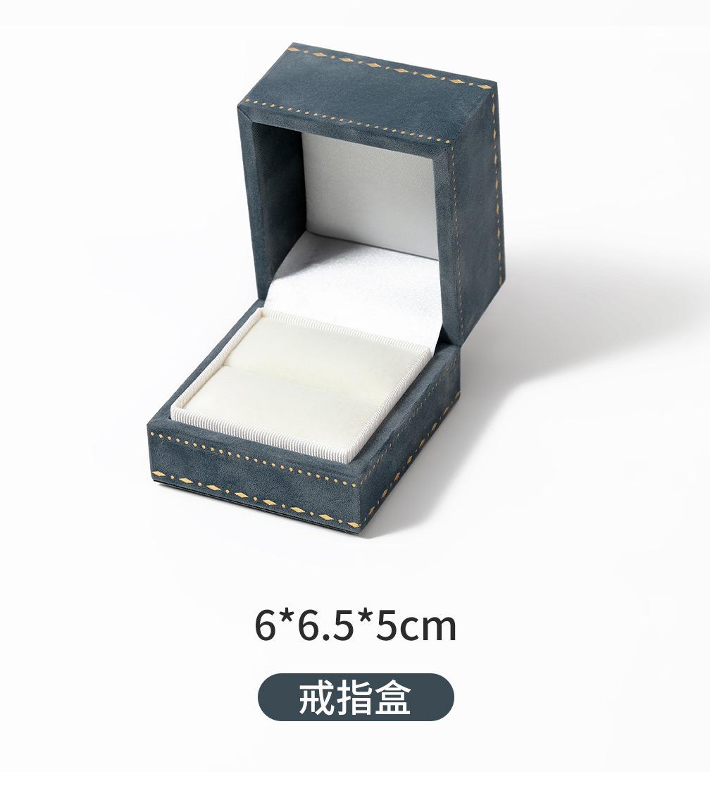 花边珠宝包装盒_07.jpg