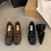 Zapatos cuadrados retro franceses de boca poco profunda, zapatos pequeños de cuero para mujer, venta al por mayor, nuevos de primavera y otoño, estilo temperamento tardío, tacón grueso, zapatos Mary Jane