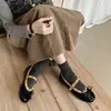 Zapatos Planos de Moda con Remaches Estilo Hada de 1 cm con Punta Redonda y Correa de Hebilla de Cuero, Novedad Primavera y Otoño 2026