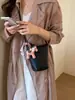 Bolso tipo cubo moderno de estilo coreano, Bolso de hombro cruzado fresco y dulce, Nuevo modelo 2026 con diseño único, Bolso para teléfono de uso diario