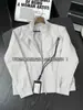 Chaqueta Bomber de Patchwork Desestructurado con Cuello Alto para Hombre Otoño Canalla Fresca Moderna Casual Top Caja Temprano Otoño Americano