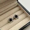 Pendientes S925 Elegantes Florales Negros de Ónice Estilo Retro Europeo y Americano Ins Simples Pendientes Hechos a Mano Pendientes Pequeños Diarios