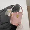 Bolso Cubo para Mujer 2026 Nuevo Verano Diseño de Nicho Bolso para Mujer Color-Blocking de Gama Alta Retro Bolso Cruzado de Gran Venta