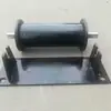 Rodillo de suelo de acero fundido de 150*300 para minería, resistente al desgaste y a la corrosión, polea de cable de velocidad variable para uso subterráneo, juego de rodillos de suelo