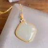 Colar Dourado Antigo Natural Elegante Sem Importar Marca Quadrada Marca Pingente Simples Atmosférico Moda Artístico Estilo Retrô Estilo Feminino