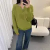 Suéter de Punto Holgado Estilo Coreano Simple Versátil Cuello en V Base Verde Nuevo para Mujer Otoño e Invierno 2025