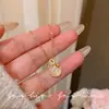 Collar Colgante de Piedra Ojo de Gato de Lujo Ligero de Nicho para Mujer, Exquisita Cadena para Clavícula de Acero de Titanio con Microincrustaciones de Circonita, Cadena para el Cuello de Moda con Sentido de Elegancia