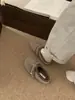 Moda Versátil de Otoño e Invierno 2025 Zapatos Planos de Felpa Cálida y Peluda con Punta Redonda para Mujer Mocasines Cerrados para Exterior