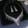 Aretes y collar de dos piezas con colgante de flor y gota de agua incrustados con diamantes, cadena para la clavícula de moda y exquisita, joyería de lujo ligero y de alta gama para mujer