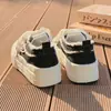 Zapatos de Lona Populares Negros para Mujer Primavera y Otoño Tendencia Ins 2025 Nuevos de Nicho Versátiles Transpirables Casuales Zapatos Deportivos