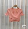 2026 Nueva Camiseta Básica de Punto con Cuello en V Top Ajustado Manga Corta Cintura Alta para Mujer Cadena de Seda de Hielo para Mujer