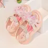 Sandalias de Cristal con Mariposas para Niñas 2026 Verano Nuevos Zapatos de Princesa con Lentejuelas para Niños Medianos y Grandes Sandalias de Playa Molino de Viento