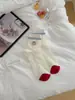 Calcetines dulces de oso estilo japonés para otoño e invierno para mujer, calcetines de encaje a media pantorrilla estilo universitario, calcetines casuales versátiles lindos de dibujos animados para mujer