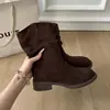 Botas retrô pós-apocalípticas femininas outono e inverno novas botas de salto grosso amassadas fazem os pés parecerem pequenos Dr. Botas curtas de cano médio estilo britânico Martens