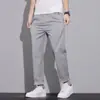 Calça Casual Masculina de Seda Gelada 2026 Novo Verão Fina Fluida Solta de Barra Reta Cor Sólida Pantalona Cropped