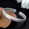 Pulsera retro con corazón de loto repujado y sutra de loto, pulsera de flor estilo nacional para señoras mayores, regalo de cumpleaños para madre