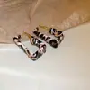 Pendientes Retro Europeos y Americanos de Otoño e Invierno con Estampado Geométrico de Leopardo en Piel Lujo Accesible Pendientes de Gama Alta Pendientes de Moda Elegantes y con Estilo para Mujer