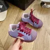 Sapatos Infantis 2026 Novo Outono Tênis Casuais com Biqueira de Concha para Meninas Roxo Estilo Coreano Tênis de Lona com Estampa de Estrela para Meninos