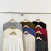 Estilo coreano! Design minimalista Outono/Inverno 2026, fácil de usar e sobrepor, afina a silhueta, atemporal, camiseta de manga longa com gola alta pequena