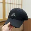 Boné de Beisebol Azul Marinho Bordado com Rosto Sorridente, Estilo Novo para Mulheres, Chapéu de Sol de Aba Larga para o Verão, Chapéu de Topo Macio que Faz o Rosto Parecer Menor