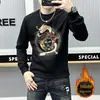 Estação europeia forrada de lã inverno novo suéter masculino marca de moda strass camisa de fundo gola redonda manga comprida top pulôver roupas masculinas