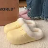 Pantuflas gruesas de felpa Birkenstock para mujer, colección otoño/invierno 2026, aptas para usar en exteriores, con suelas suaves, características impermeables y antideslizantes, y forro cálido de algodón afelpado para uso en interiores