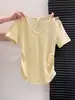 Camiseta de Verano para Mujer con Cintura Ajustada, Plisada, Manga Corta, Amarillo Claro, Ilumina la Piel, Simple, Cuello en V, Hombro Normal, Estilo Puro Deseo, Top Básico