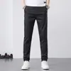 Nuevos Pantalones de Seda Helada para Hombre Verano 2026, Pantalones Largos Finos de Corte Ajustado Modernos, Pantalones Casuales de Gama Alta para Hombre