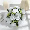 Ramo de rosas artificiales transfronterizo, ramo de mano para boda, decoración de mesa de sala de estar, flores de seda hechas a mano de alta gama al por mayor