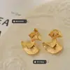 Industria Pesada para Crear Accesorios Transfronterizos de Estilo Francés Neutro Caliente Personalidad Retro Abanico Aretes Repujados Aretes de Acero Inoxidable