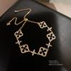Pulseira de Trevo de Quatro Folhas com Zircônia, Design Versátil, Pulseira Fashion para o Dia a Dia, Luxo Leve, Joias de Alta Qualidade para Mulheres Atacado