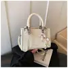 Bolso pequeño cuadrado a la moda y con estilo, nuevo modelo primavera 2026, bolso de hombro y cruzado casual de personalidad niche, versión coreana, moderno